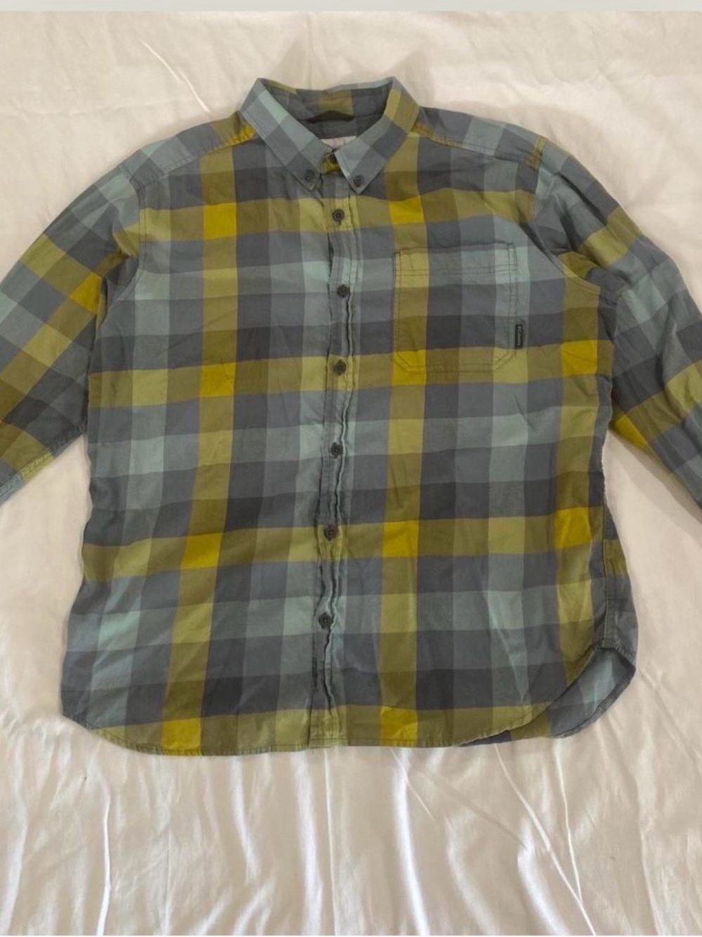 Columbia Men's Yellow & Gray Plaid Button-Down Shirt